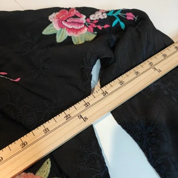 Unique Johnny Was Tunic Floral Long Sleeve Black Embroidered Top XL - Picture 7 of 11